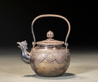 Qing Dynasty Silver Phoenix-Head Ewer with Flower Patterns