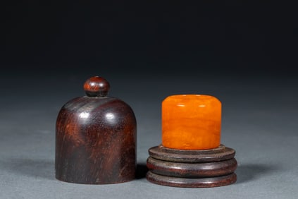 Honey wax finger ring