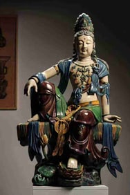Tricolor Glazed Statue of "Free and Unfettered Guanyin"