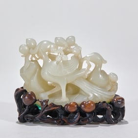 Hetian Jade Mountain Ornament with Phoenix Motif