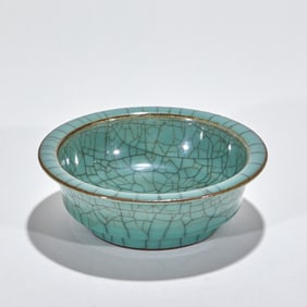 Ge Kiln Brush Washer with Crackle Glaze