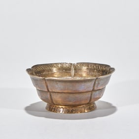 Pure Silver Cup with Carved Fish-Turning-into-Dragon Pattern