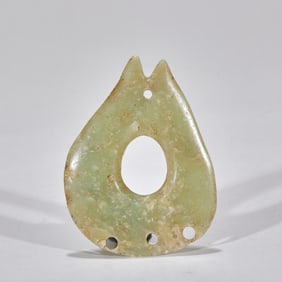 Pre-Ming Hongshan Culture Jade Chicken-Heart Pendant