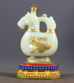 Hetian Jade Horse-Form Ewer Clad in Gold and Inlaid with Gems