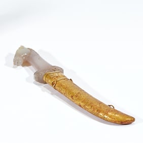 Gilt Bronze Horse-Head Dao Sword with Agate Inlay