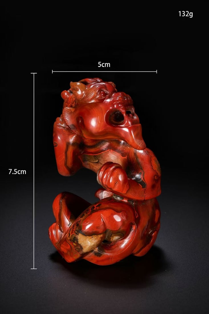 Southern Red Agate (Nanhong) Lion Snuff Bottle / Hand Piece (1 of 8)