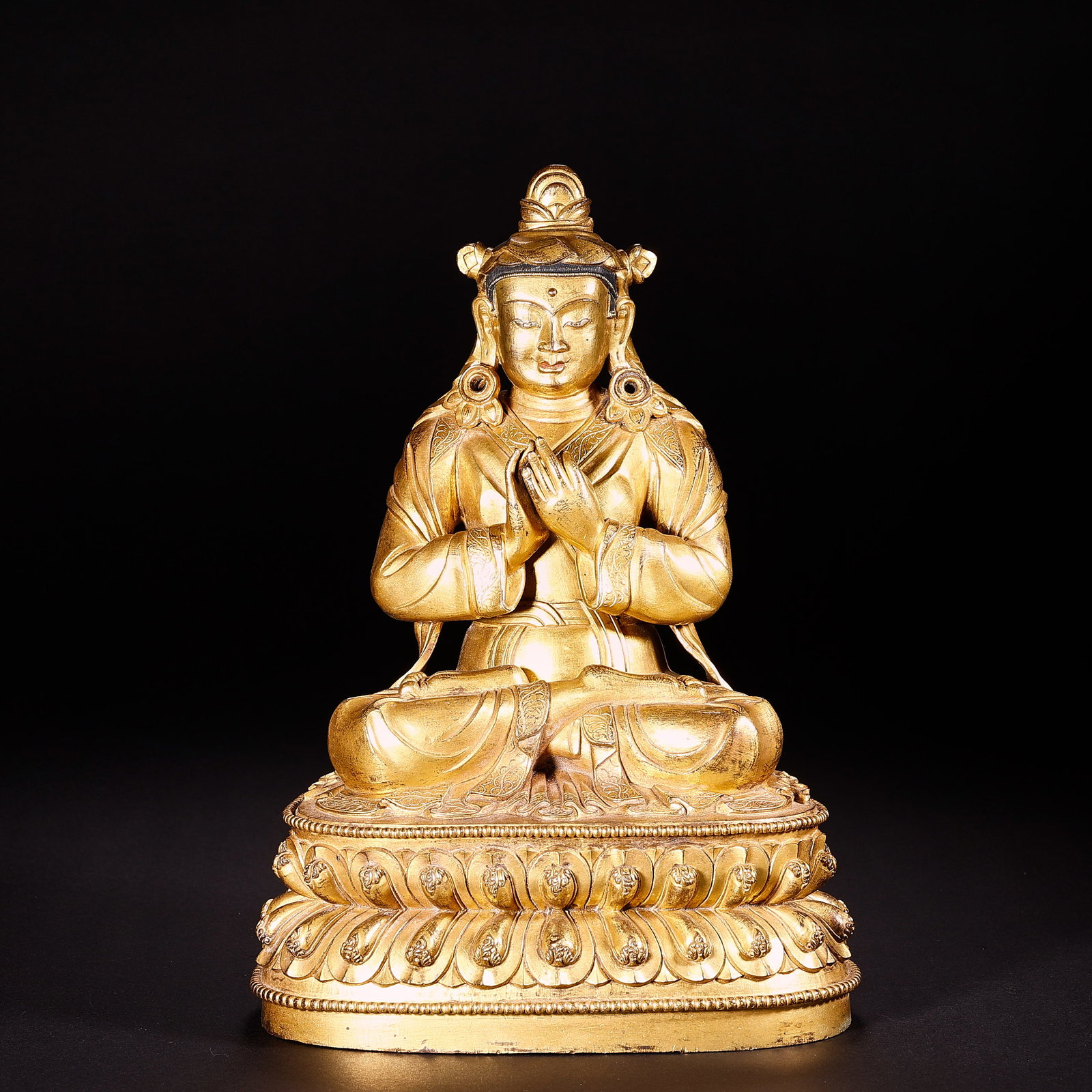 Qing Dynasty Gilt Bronze Shakyamuni Buddha (1 of 10)