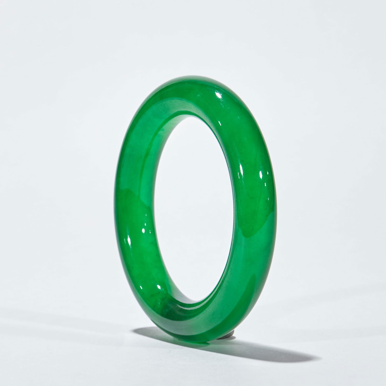 Qing Dynasty Jadeite Bangle - 4