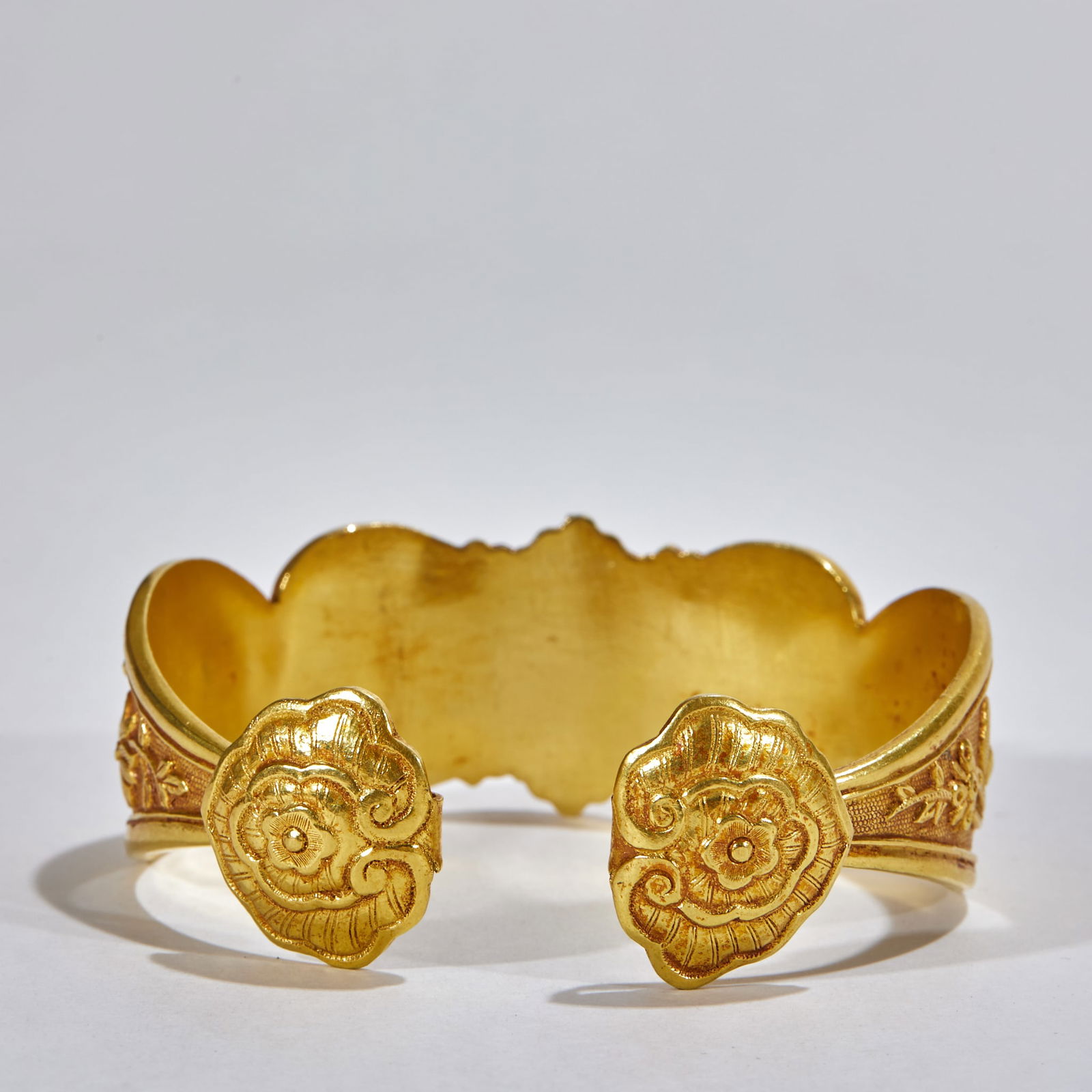 Pure Gold Figural Ruyi Scepter Bangle - 5