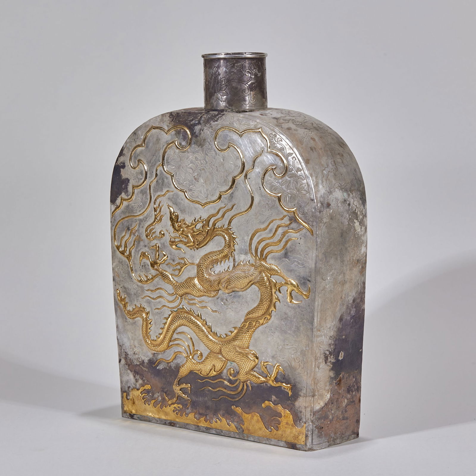 Solid Gilt Silver Vase with Dragon Pattern - 10