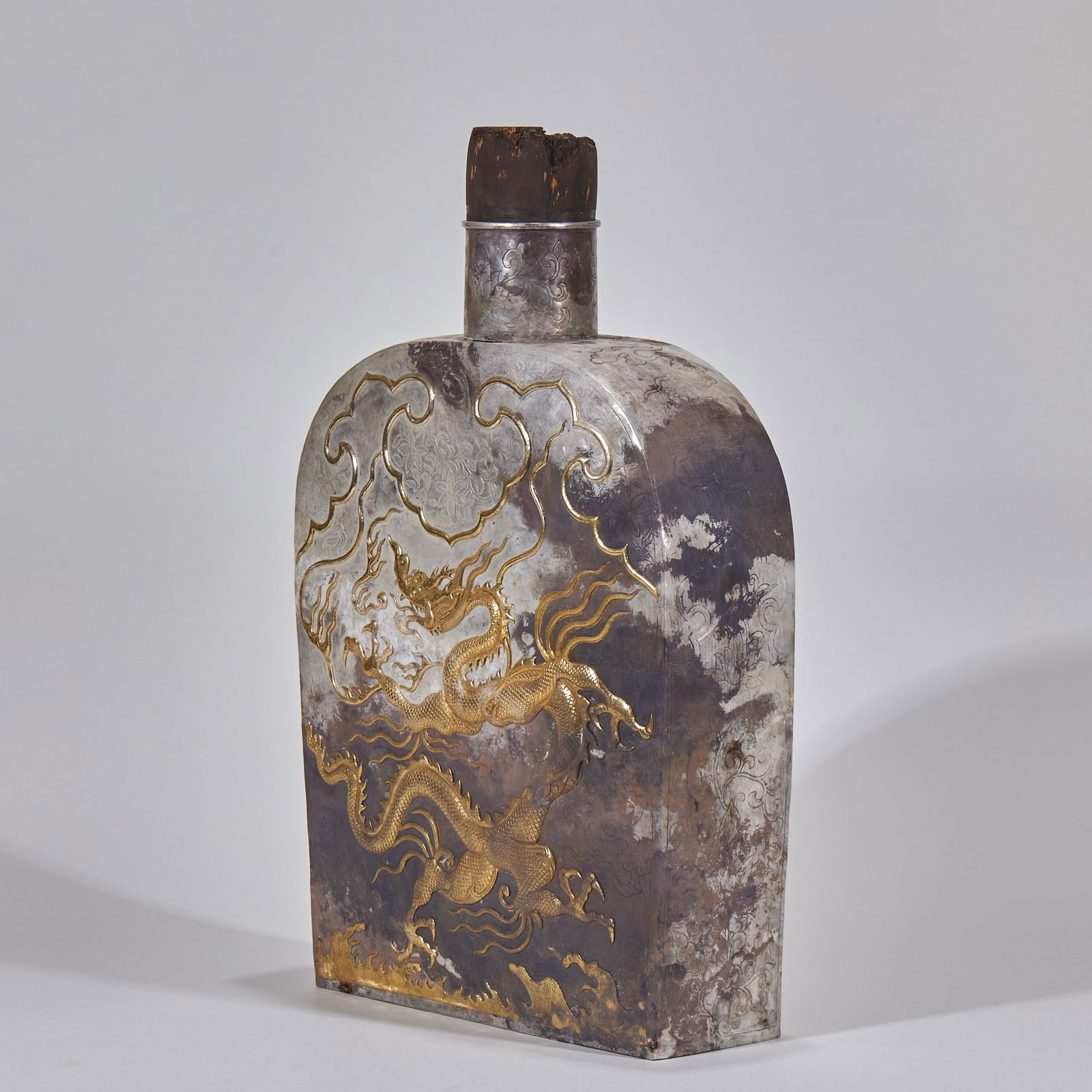 Solid Gilt Silver Vase with Dragon Pattern - 6