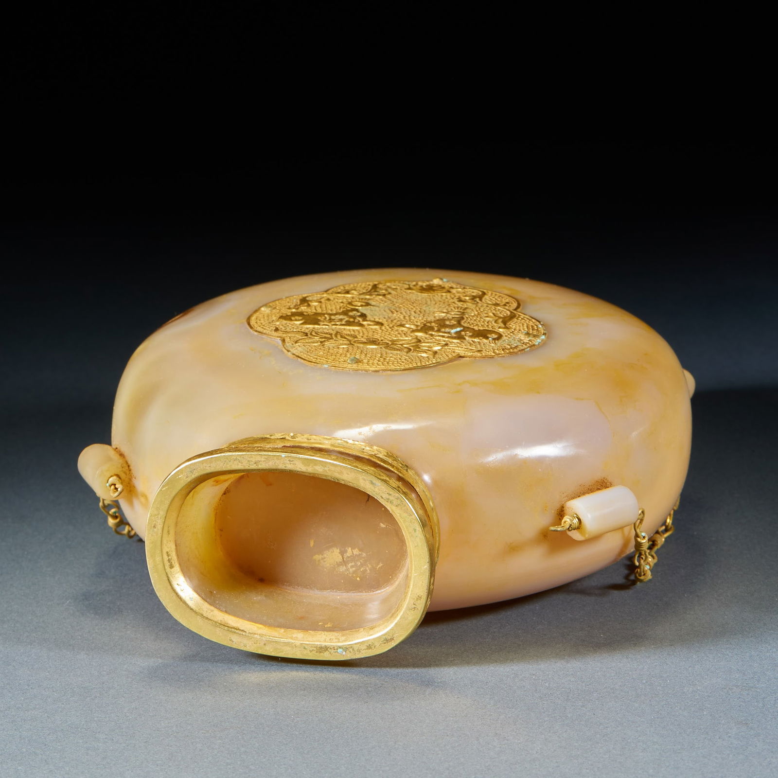 Pre-Ming Agate Flat Vase - 10