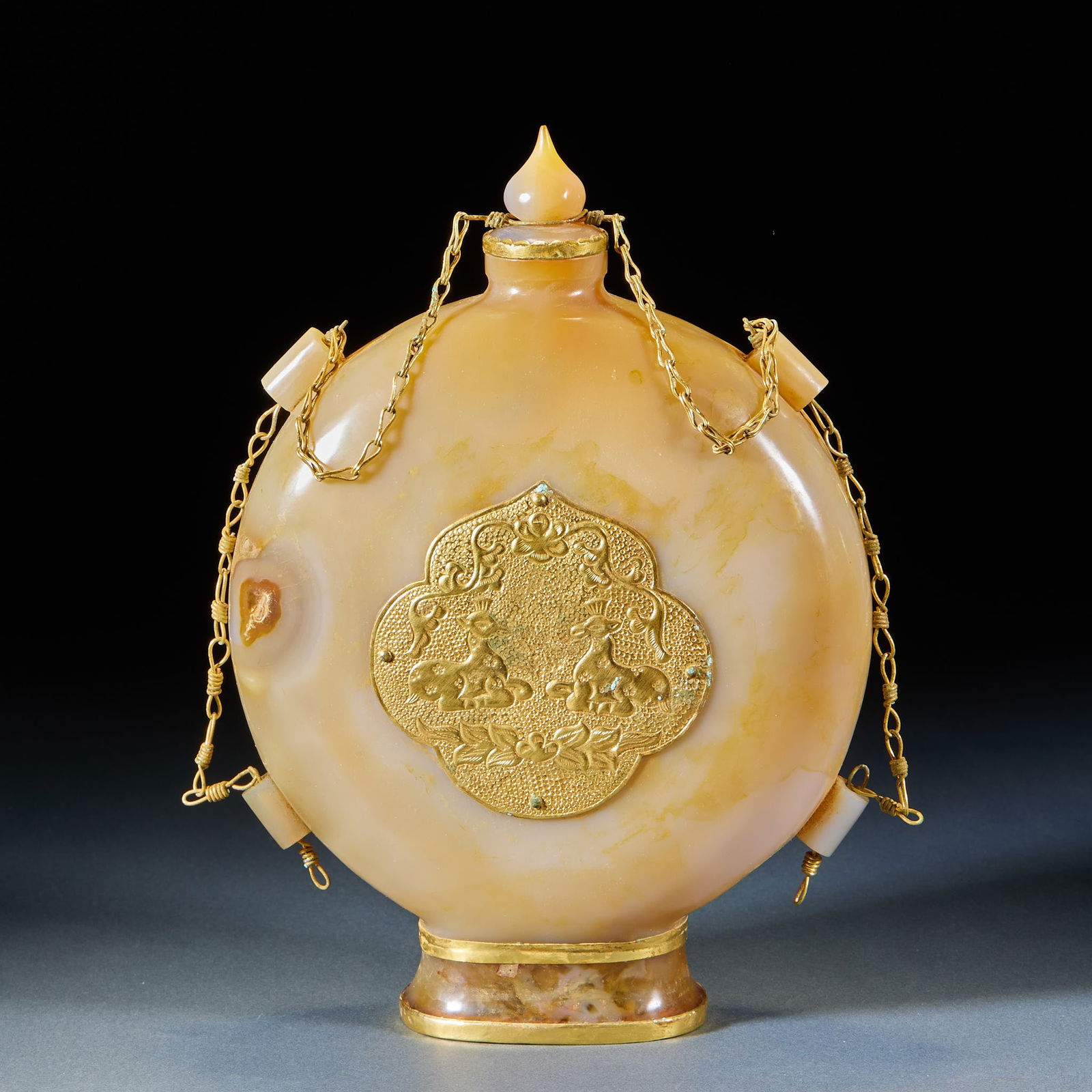 Pre-Ming Agate Flat Vase - 4