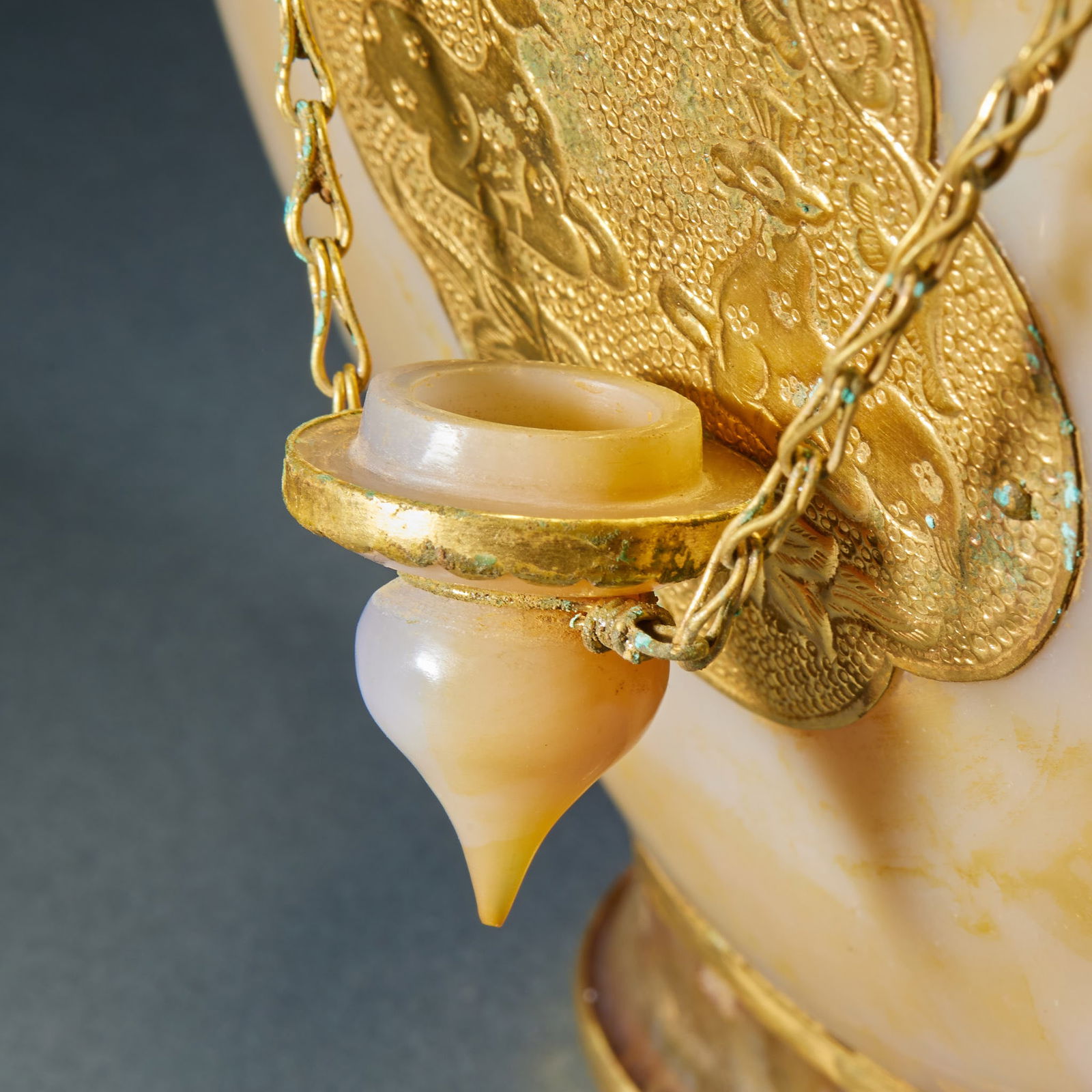 Pre-Ming Agate Flat Vase - 8