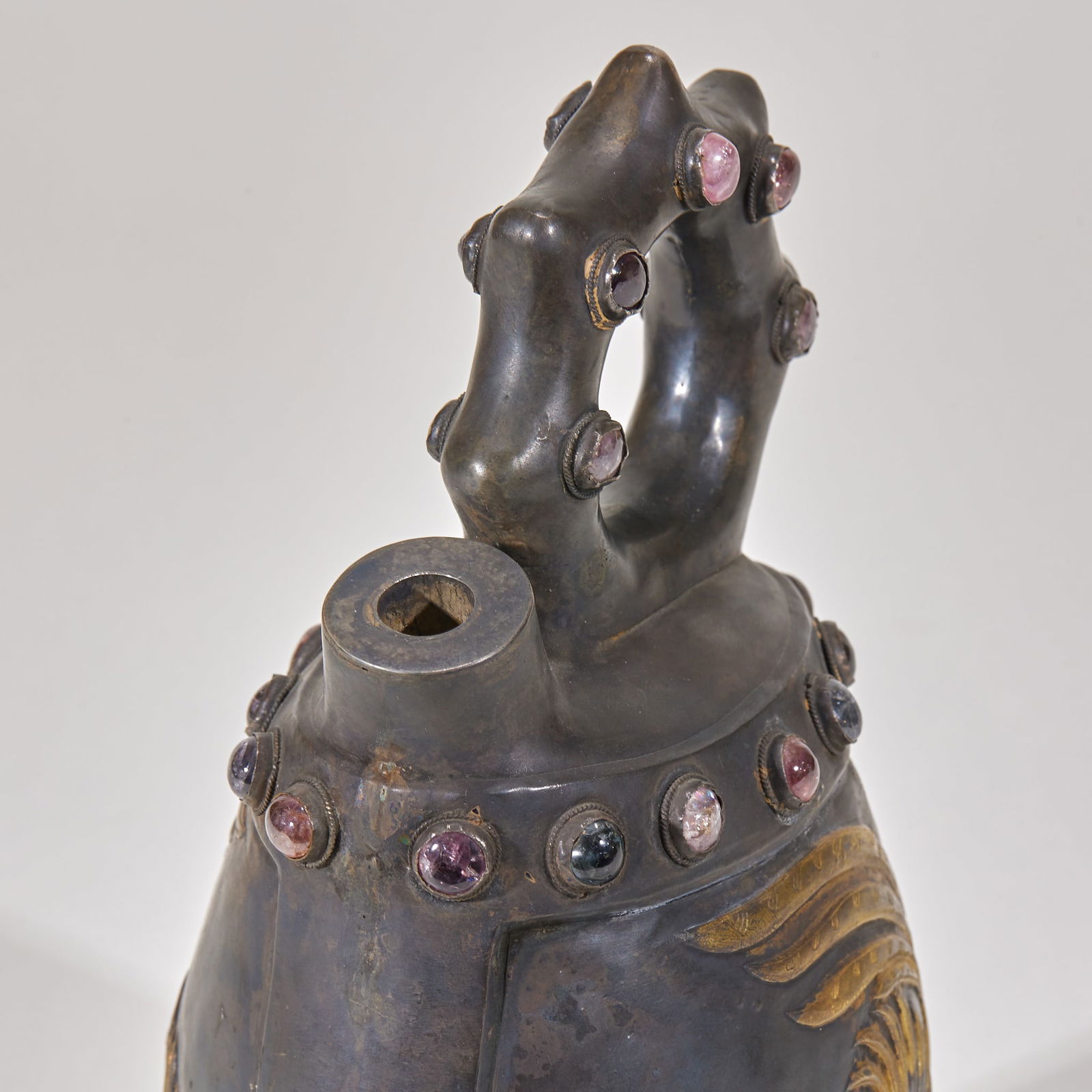 Pre-Ming Gilt Silver Leather-Form Flask with Phoenix Pattern - 8