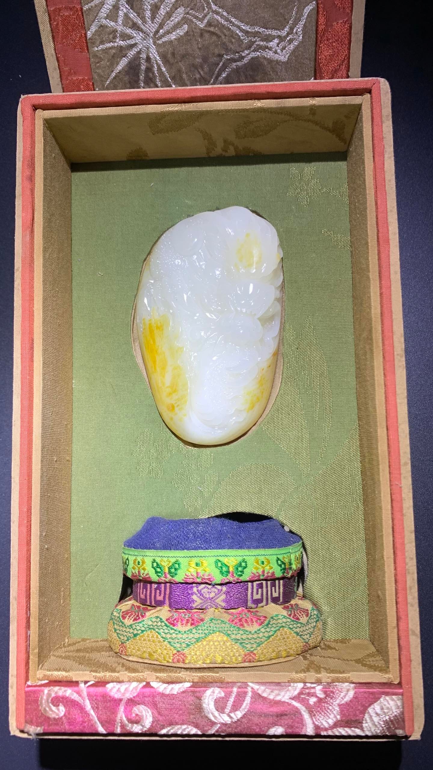 Hetian Jade Dragon - 2