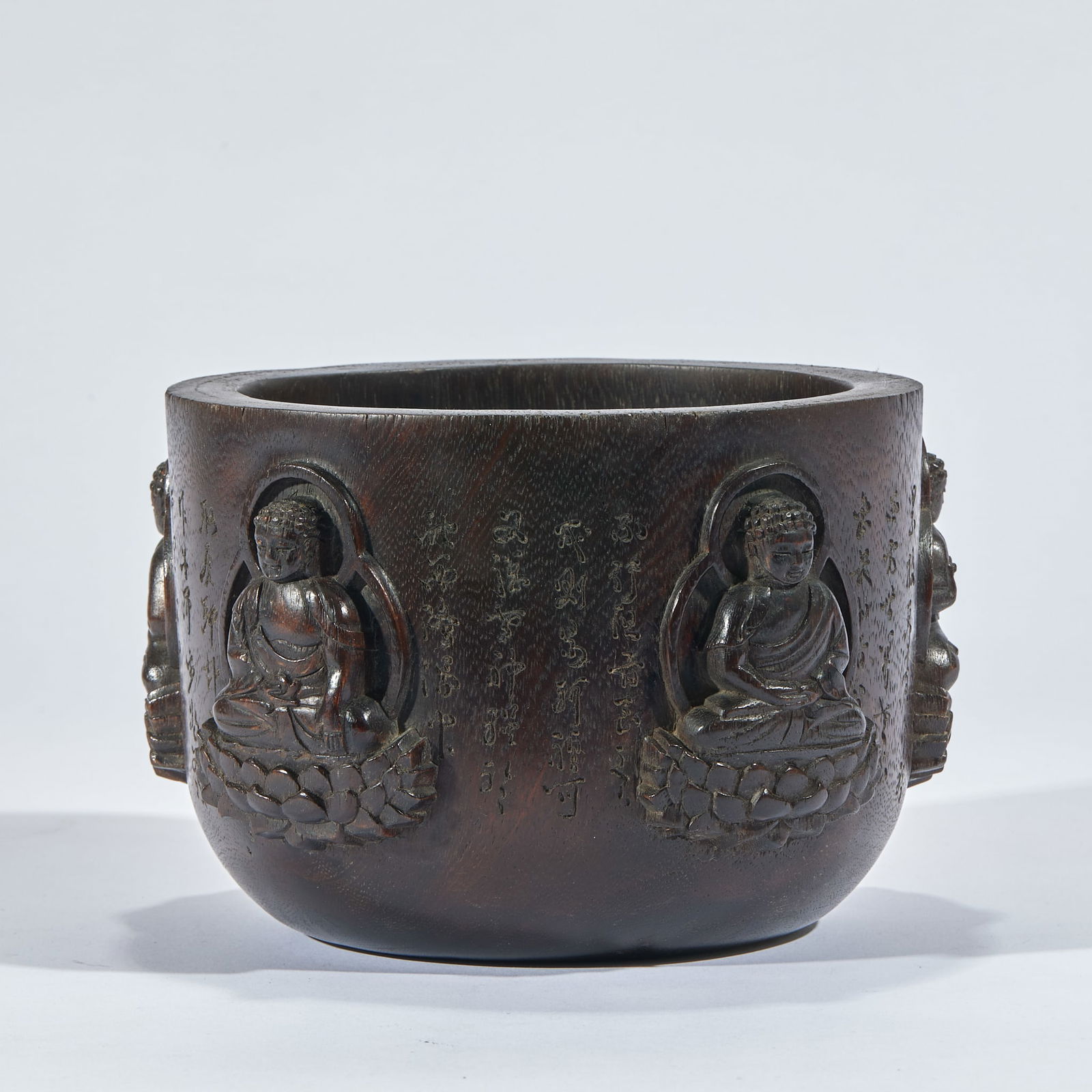 Agarwood Buddha Bowl: Agarwood Buddhist Alms Bowl: Made of agarwood, carved with Buddha statues and scriptures via round carving and relief techniques, fine wood texture and mild fragrance, height 12.5cm, diameter 18cm,