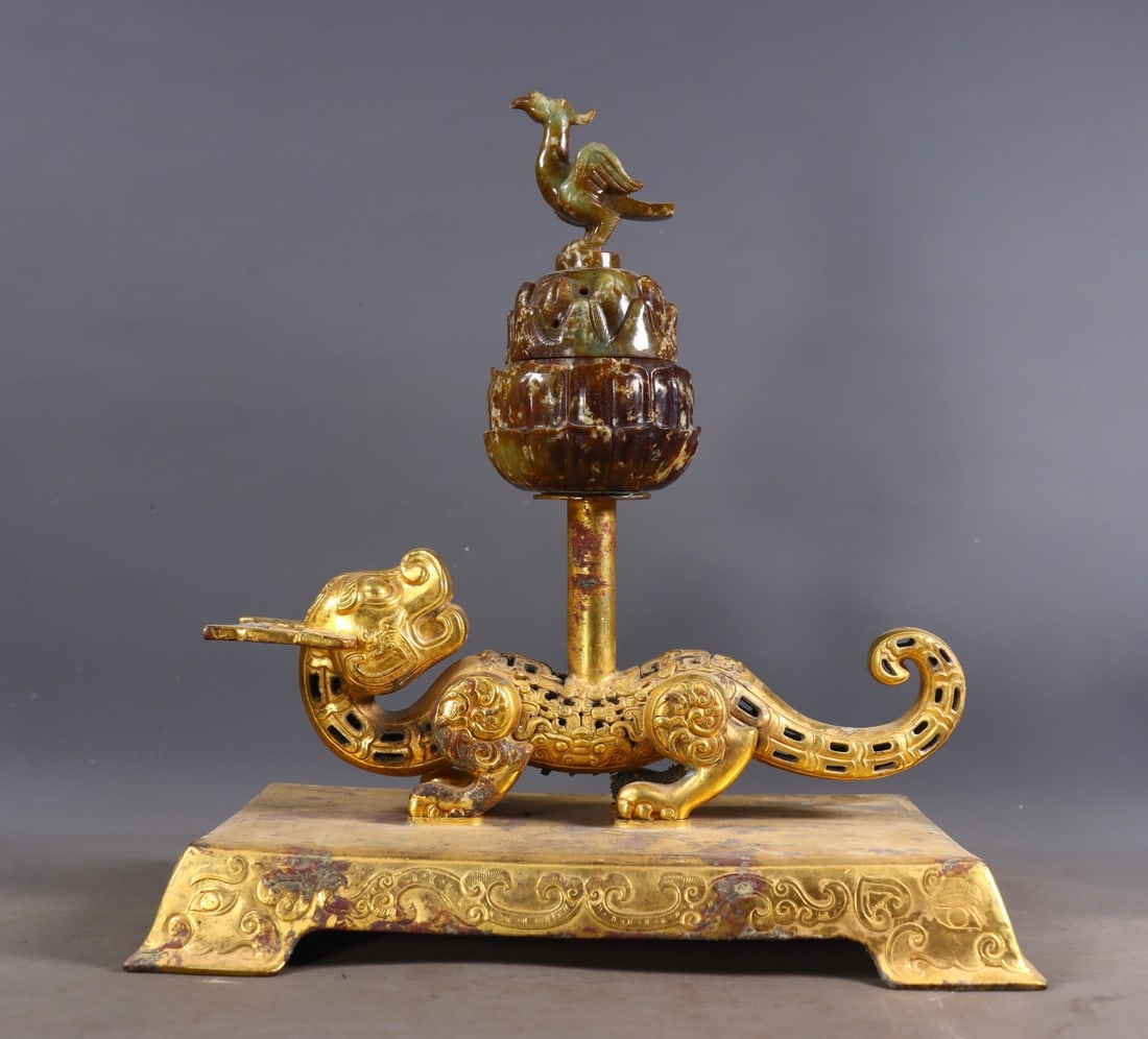 Warring States-Han Dynasty Gilt Bronze Incense Burner Inlaid with Hetian Jade (Dragon & Phoenix): Warring States?Han Gilt Bronze Censer Inlaid with Hetian Jade & Dragon & Phoenix Patterns: Material and craftsmanship: gilt bronze body inlaid with Hetian jade, carved with dragon & phoenix patterns,