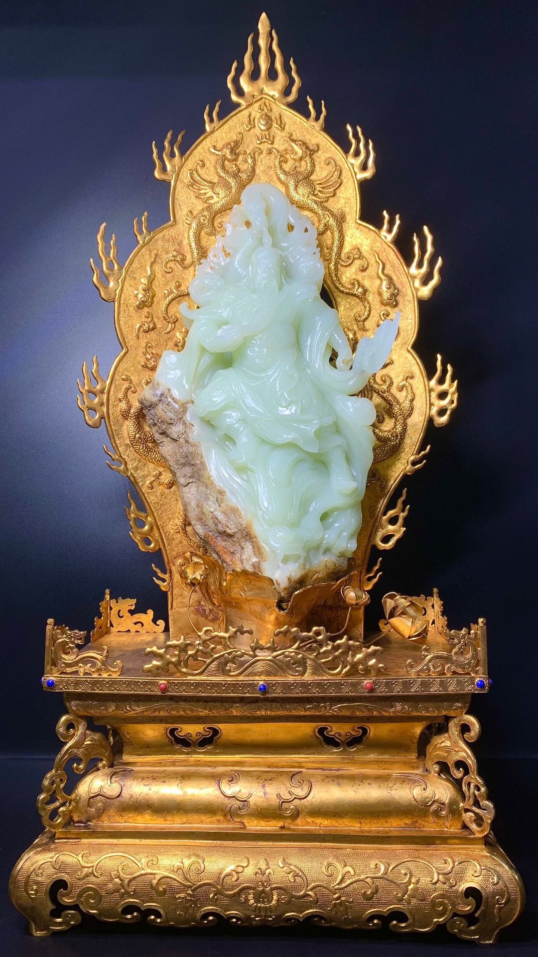 Gilt Hetian Jade-Inlaid Guan Gong Statue (1 of 8)