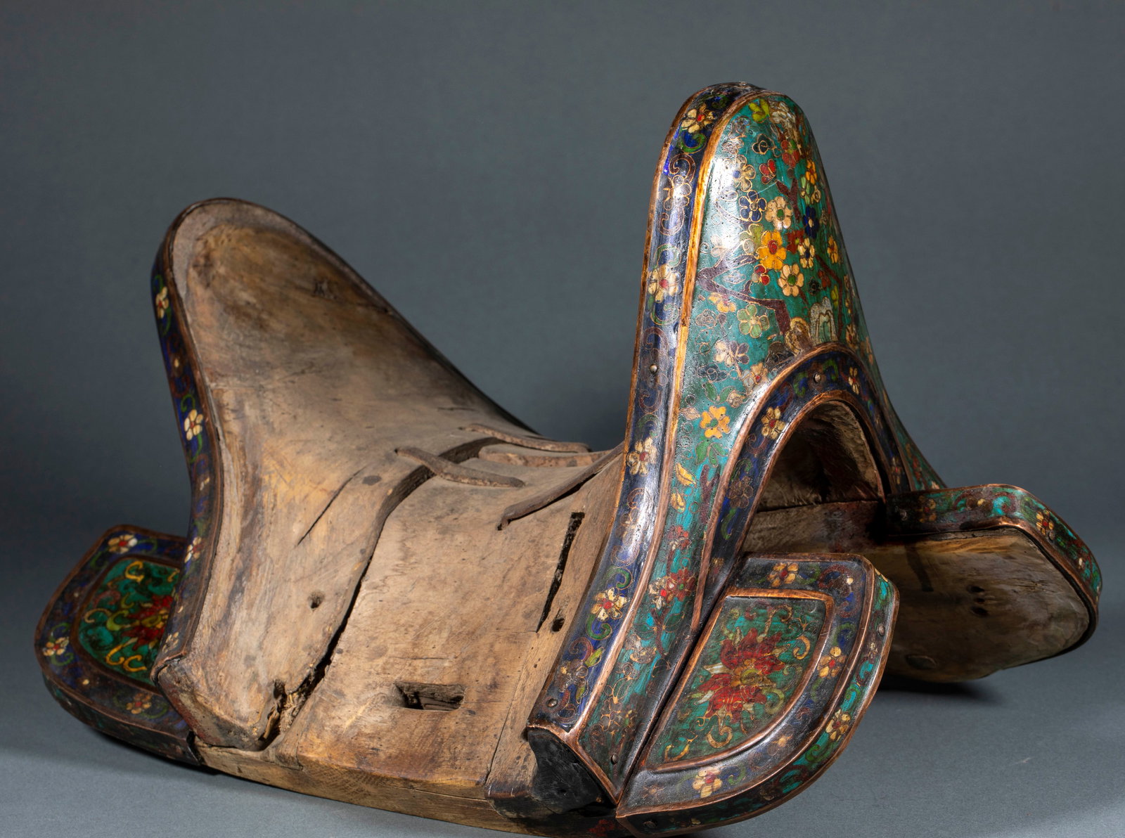 Cloisonne Saddle - 7