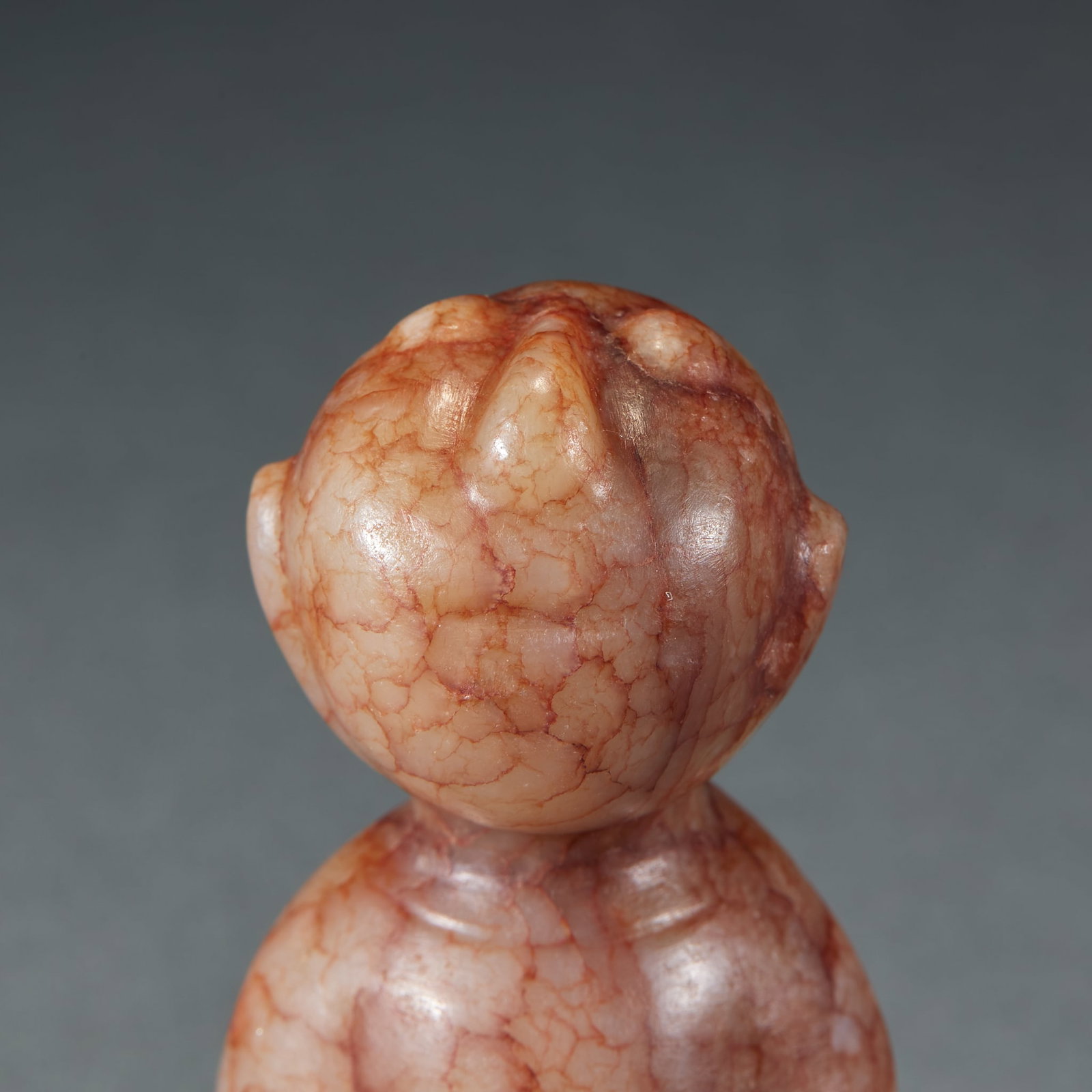 Red Diffused Jade Kneeling Figure - 2