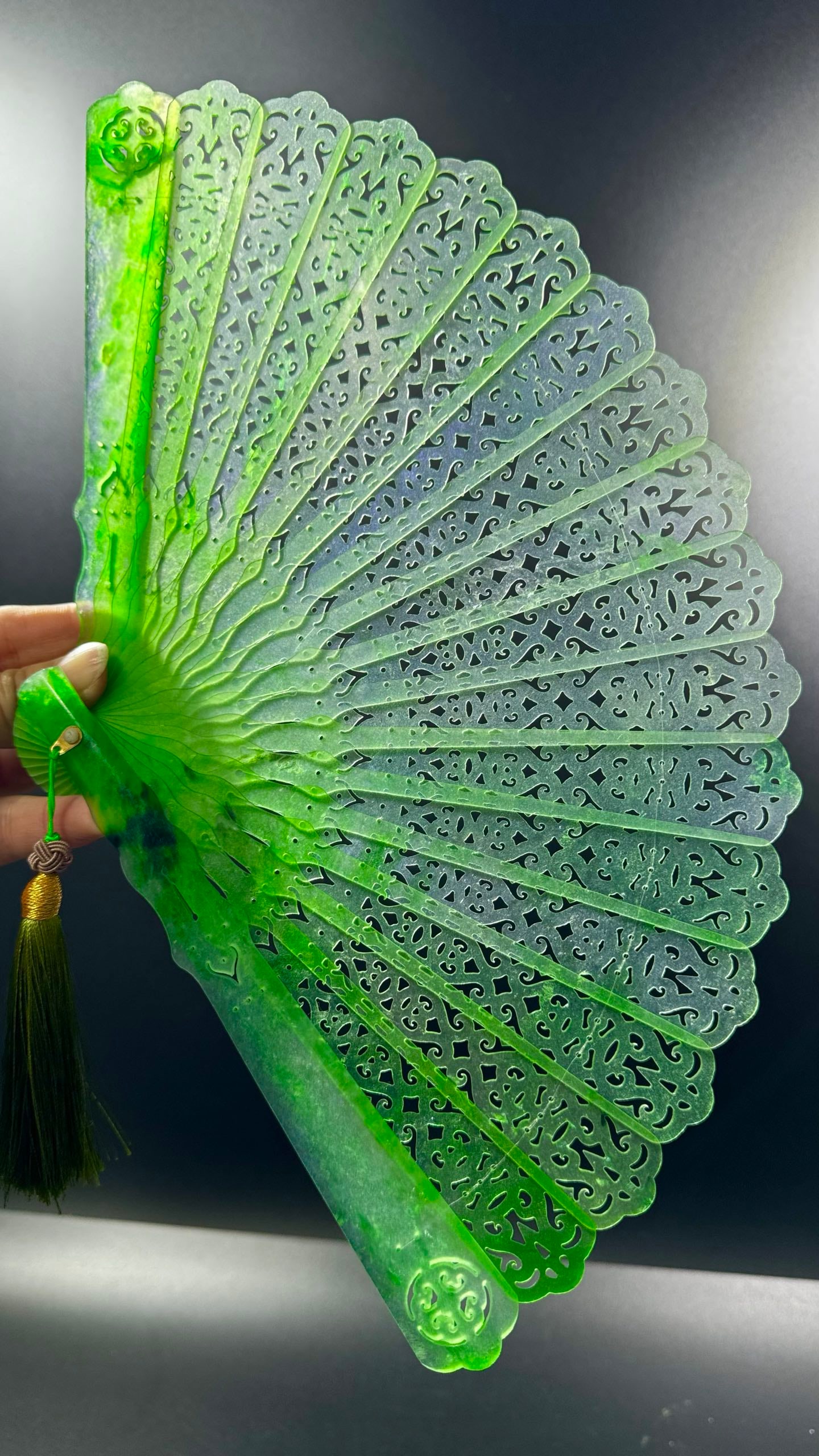 Jadeite Fan - 2