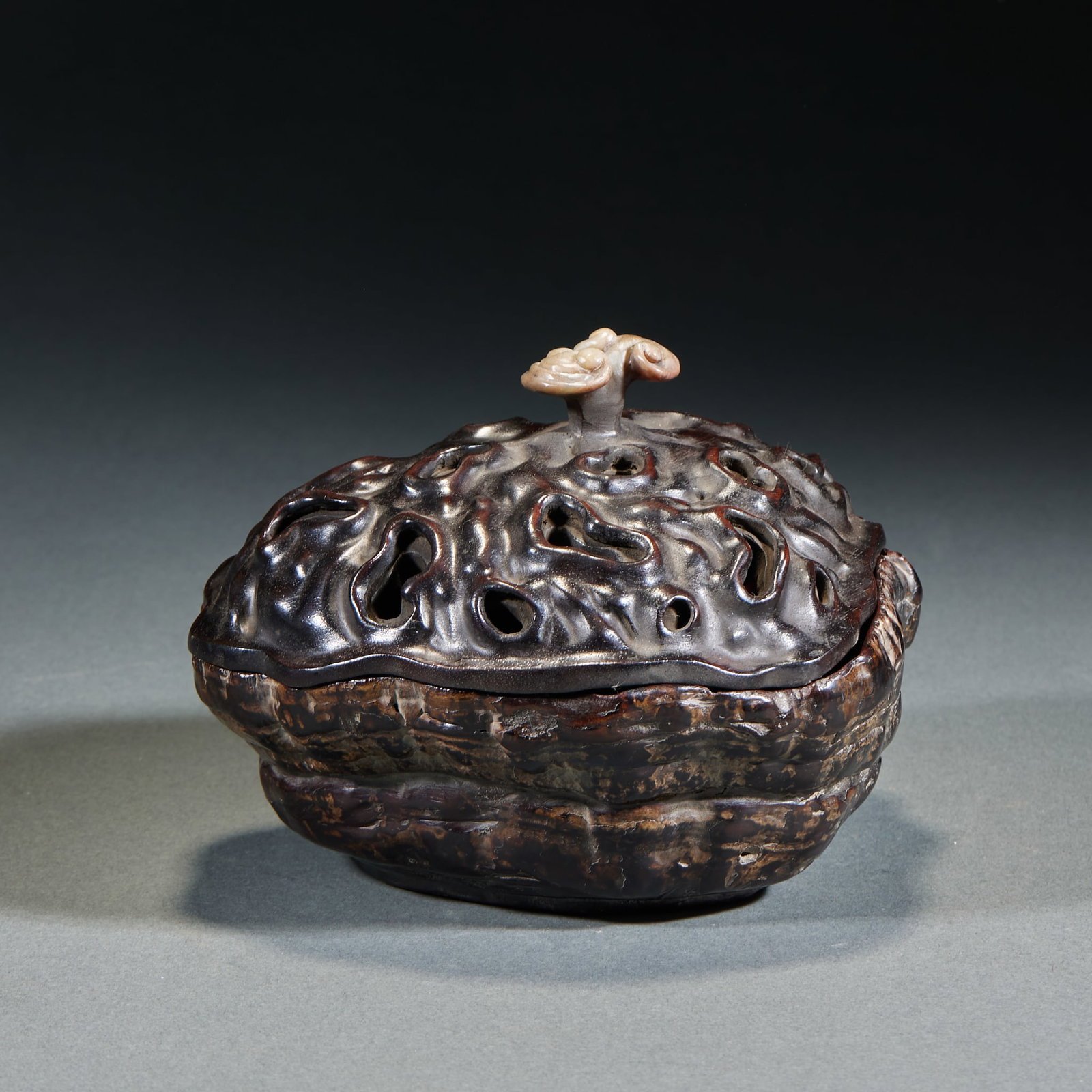 Chenanny Ruyi Incense Burner (1 of 8)