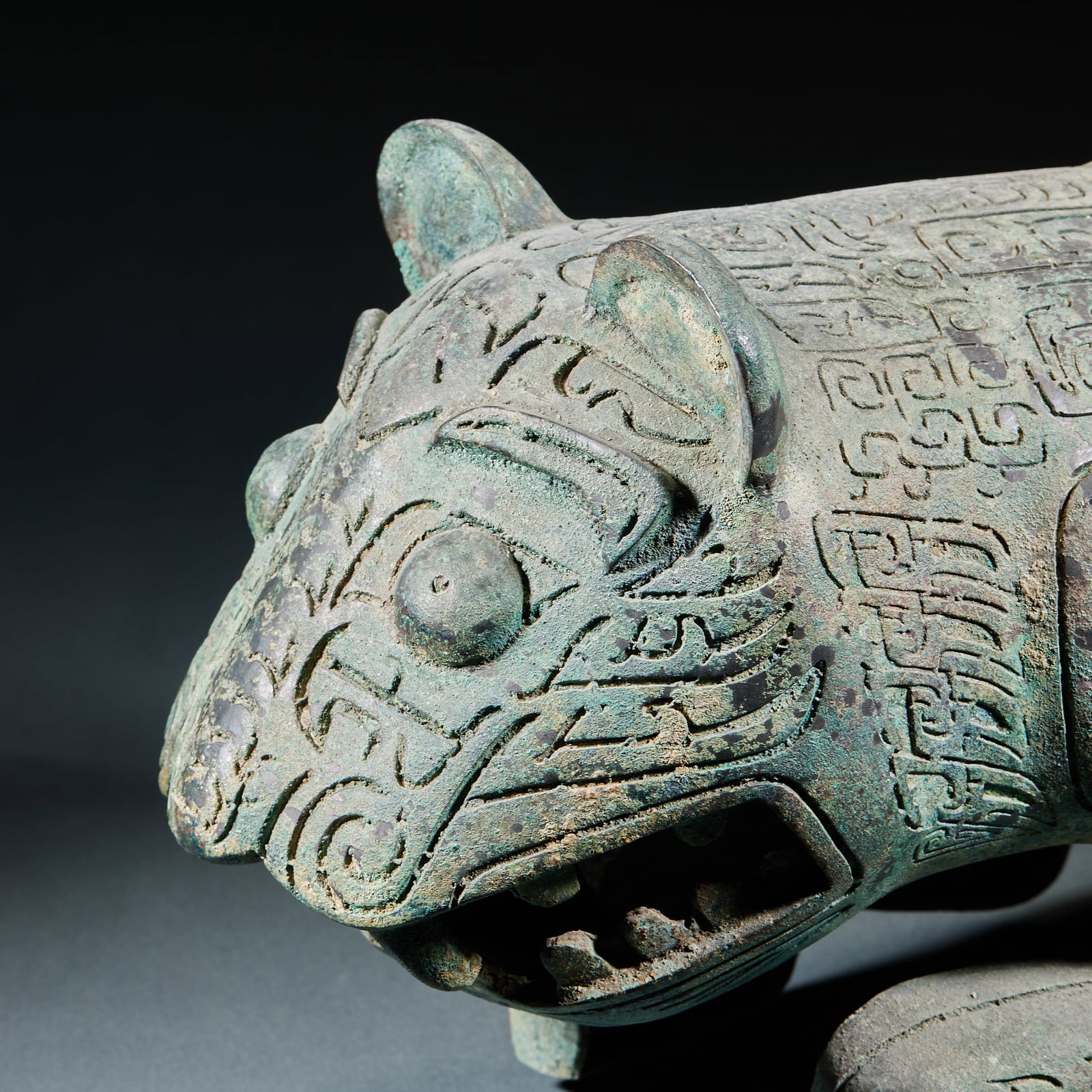 Bronze Auspicious Tiger Beast - 2