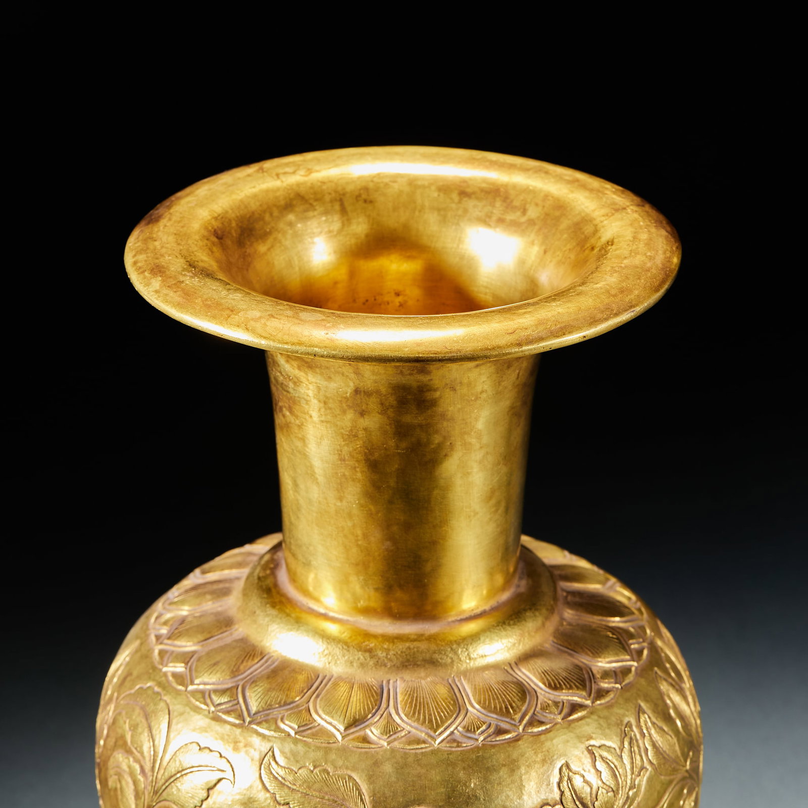 Gilt Bronze Engraved Meiping Vase with Phoenix Peony Pattern - 8