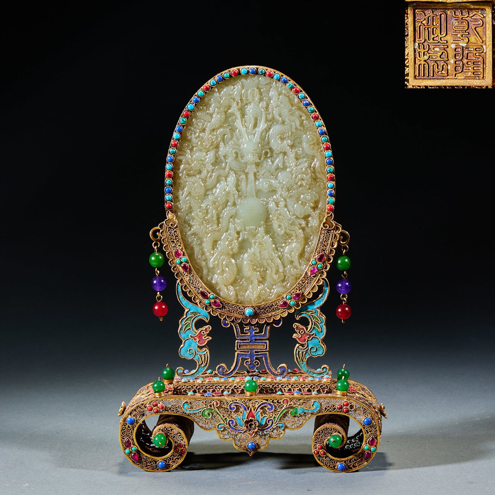 Filigree Gilt Poetic Dragon Pattern Screen: Filigree Gilt Poetic Dragon Pattern Screen: Gilt silver filigree main body, base decorated with filigree cloisonné and gem inlay, screen carved with poem and dragon patterns in delicate craft.