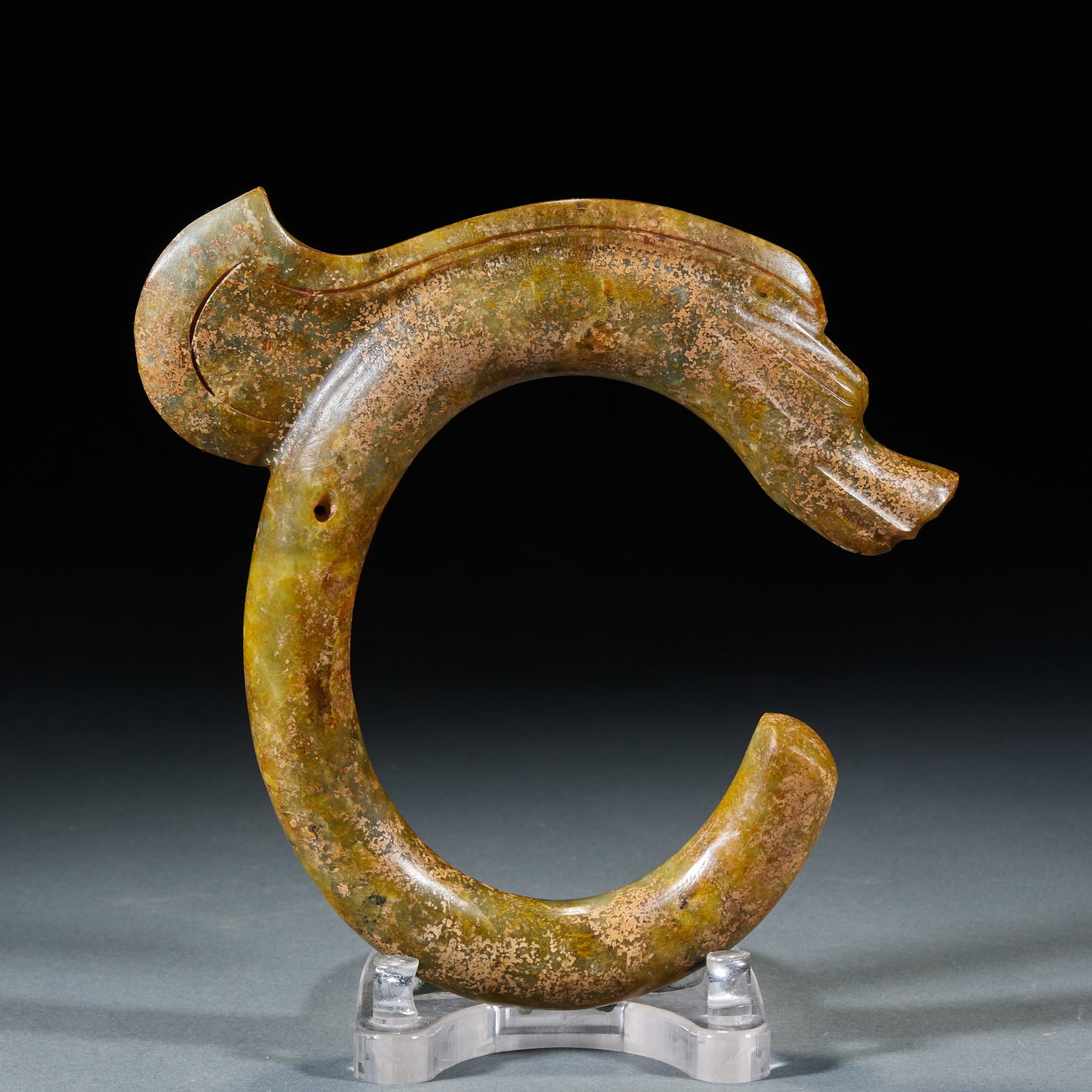 Hongshan Culture C-Shaped Jade Dragon: Hongshan Culture C-Shaped Jade Dragon: Specifications: height 22cm, length 22cm, width 2cm.