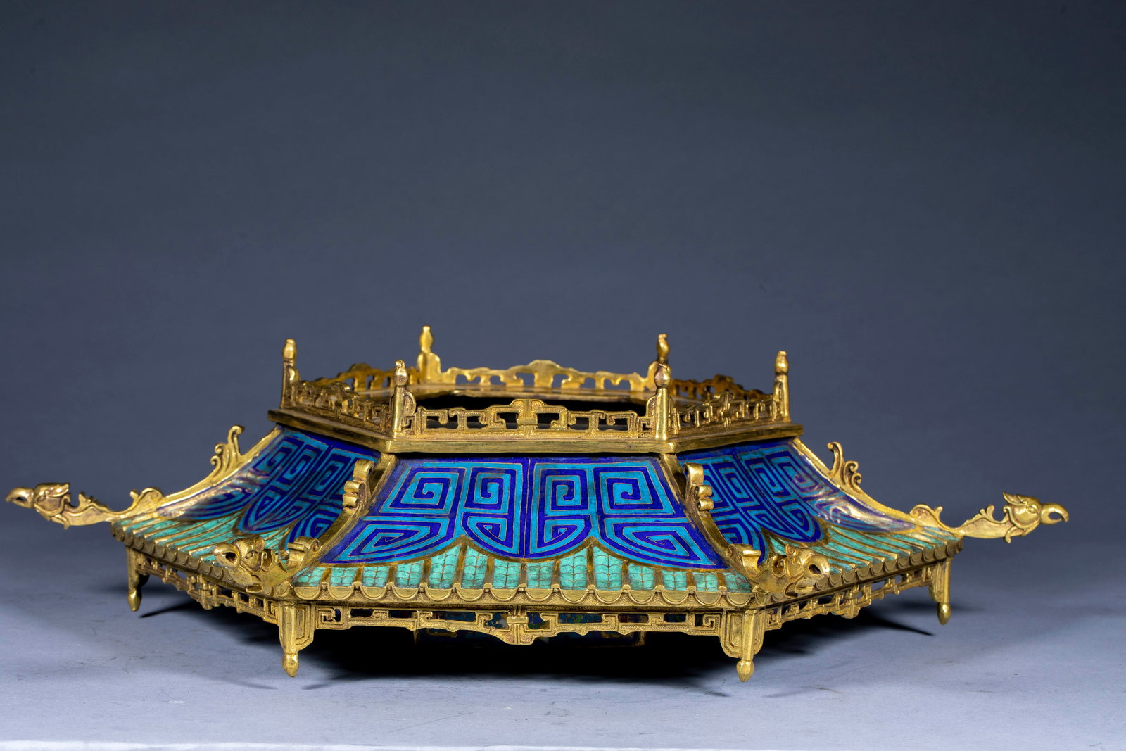 Cloisonné Palace Lanterns, A Pair - 9