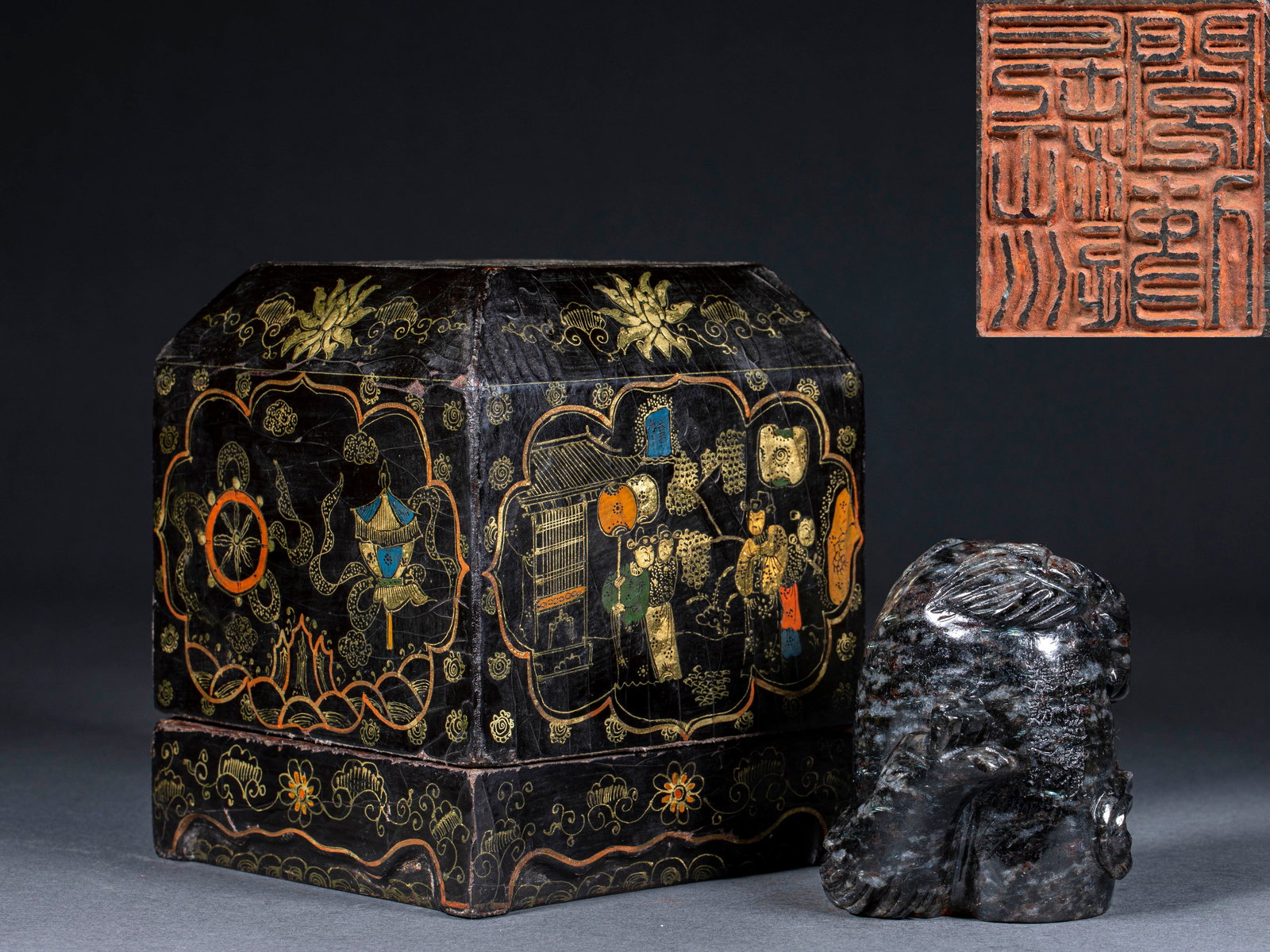 Seal of Zhang Xun, Yangtze River Inspection Envoy: Seal of Zhang Xun, Yangtze River Inspection Envoy: Primitive simple seal knob and clear inscription, preserved with original lacquer box. Height 10cm, length 7.5cm, width 5.5cm, weight 882g. Seal of a