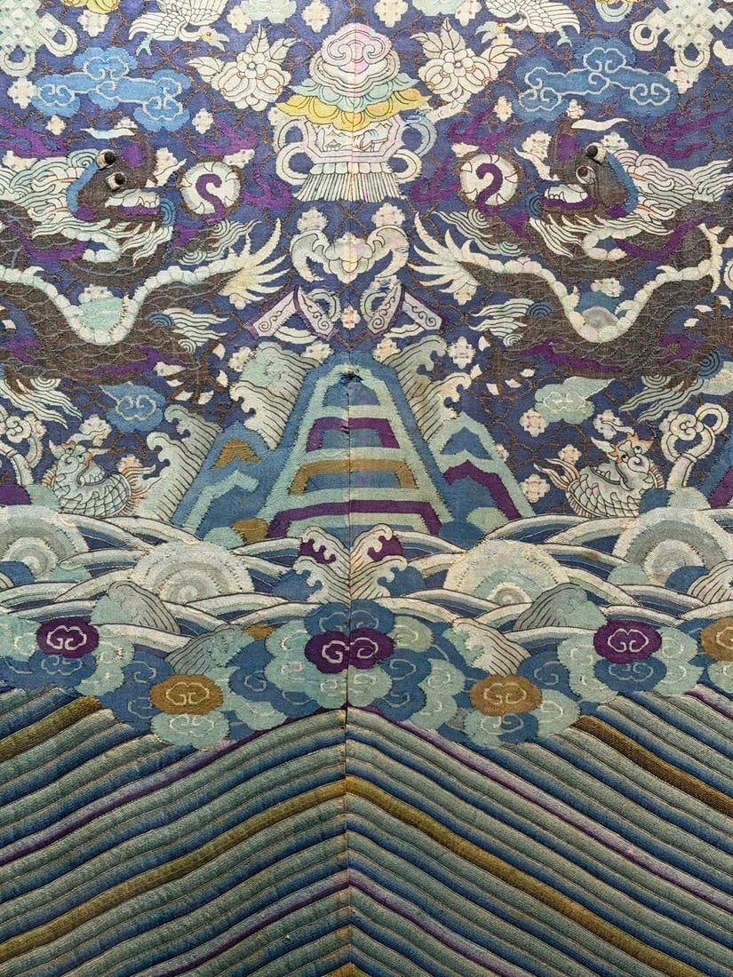 Qing Dynasty Dragon Pattern Kesi Hanging Screen Robe Material - 4