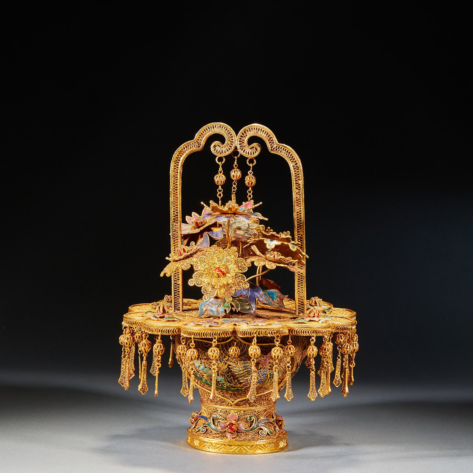 Filigree Jewel-Inlaid Double Phoenix Facing the Sun Bonsai: Silver-Gilt Wire-Inlaid Gem “Double Phoenix Facing the Sun” Bonsai: Silver-gilt crafted with cloisonne filigree and gem inlay techniques, decorated with double phoenix, flower and precious