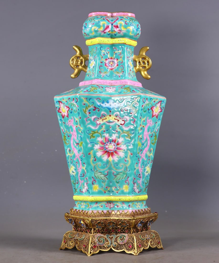 Qing Dynasty Filigree Gilt Enamel Inlaid Porcelain Vase: Qing Filigree-Gilt Enamel-Inlaid Porcelain Vase: Enamel porcelain vase main body with outer filigree-gilt base decoration, vase painted with flower patterns, intricate gorgeous layered craftsmanship.
