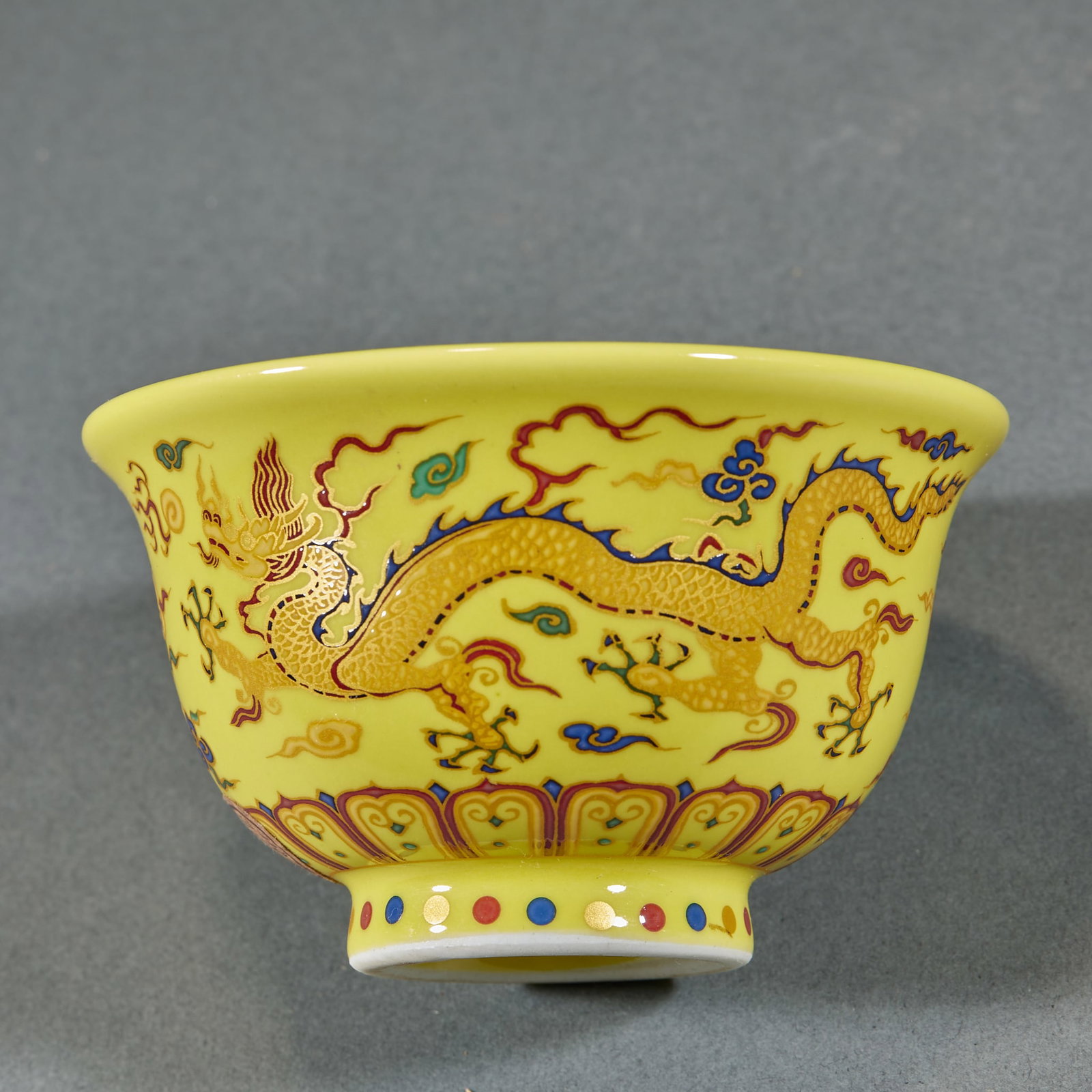 Xuande Mark Dragon Pattern Hand Cup - 4