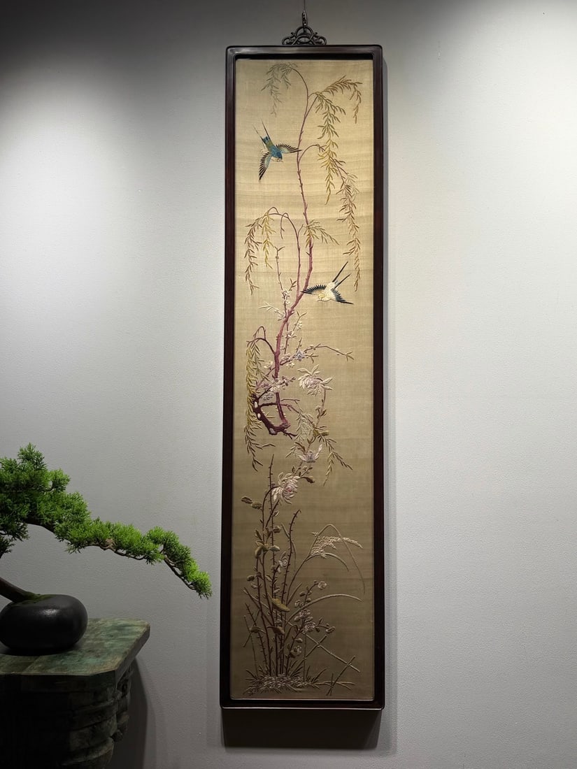 Cantonese Embroidery Willow and Swallow Spring Breeze: Cantonese Embroidery "Willow and Swallow Spring Breeze Painting": Made with Cantonese embroidery flat stitch and shading stitch on beige satin, embroidered with willow, swallow and flower patterns wit
