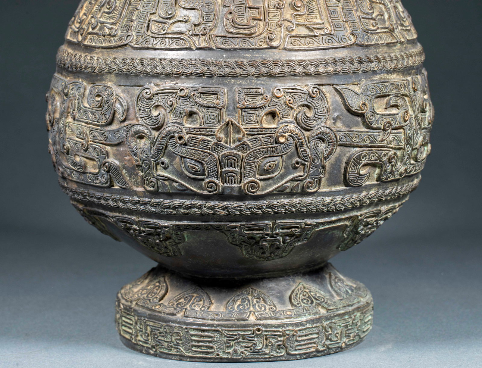 Pre-Ming Bronze Rope Pattern Dragon Pot - 11