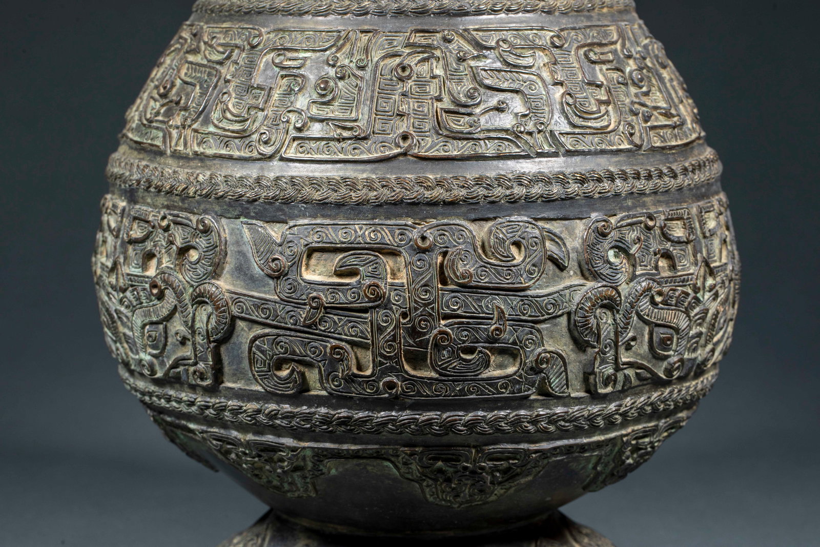 Pre-Ming Bronze Rope Pattern Dragon Pot - 3