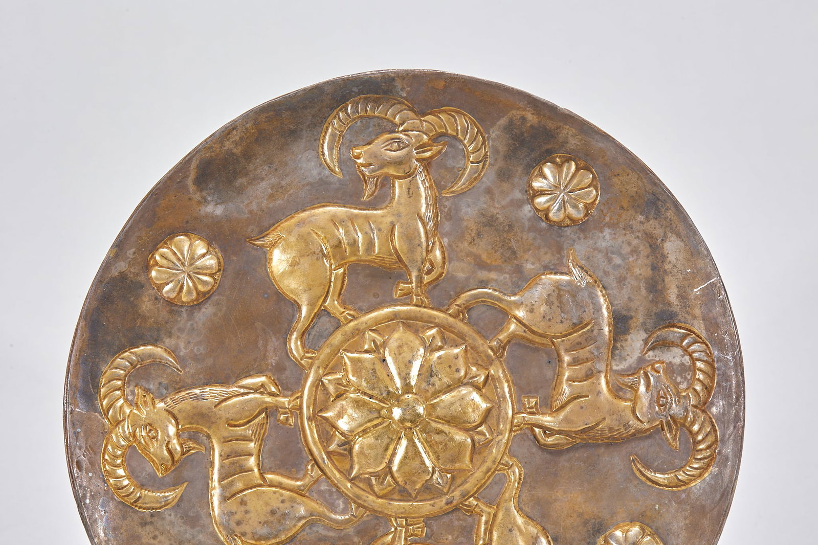 Gilt Silver Chiseled Sheep Pattern Plate - 2