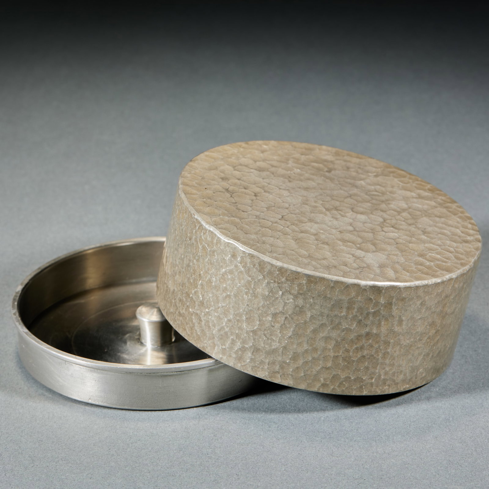Hammered Texture Tin Tea Caddy - 7
