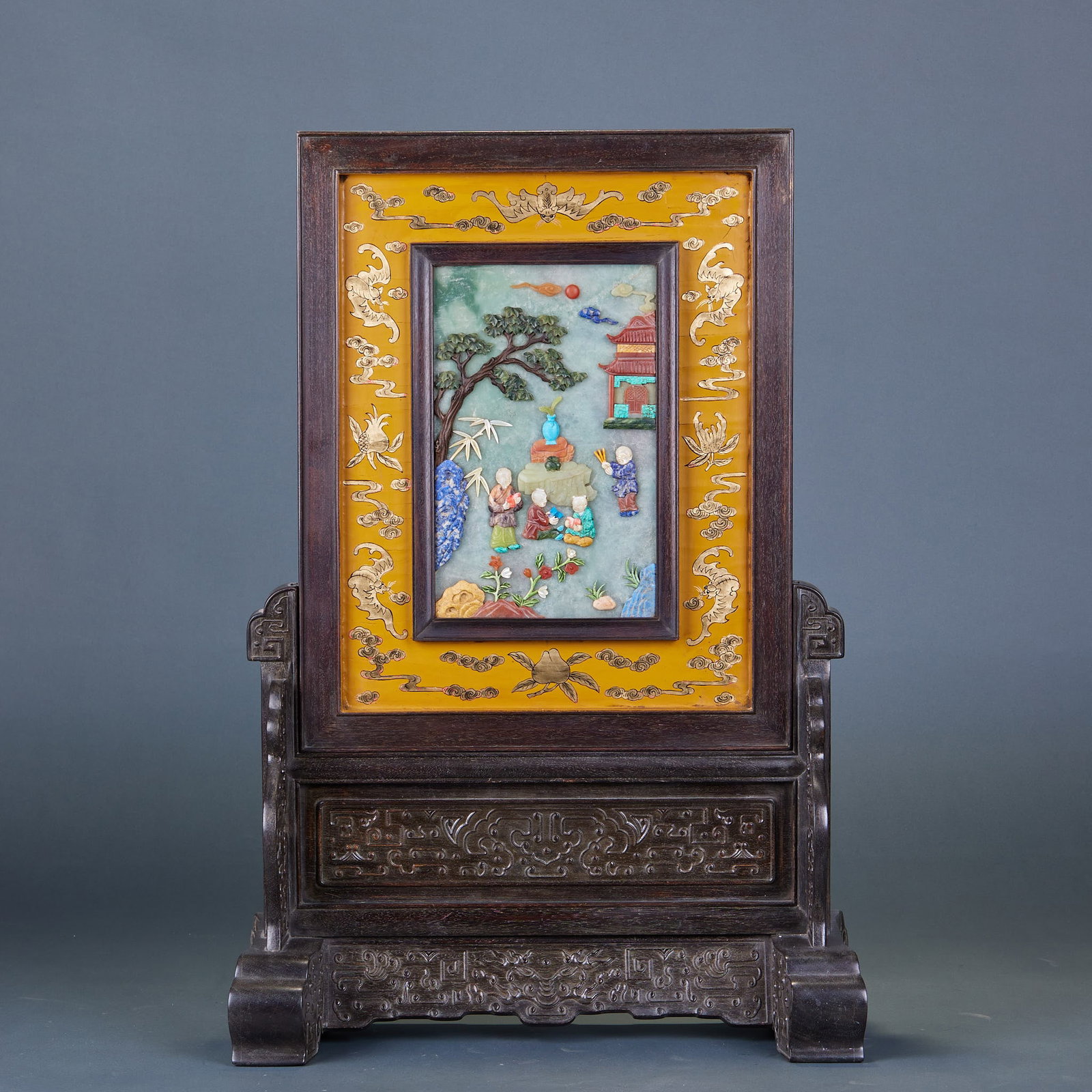 Red Sandalwood Precious Stone Inlaid Screen: Red Sandalwood Gem-Inlaid Figure Screen: Red sandalwood frame inlaid with jade and gemstones decorated with children playing patterns; Height 58cm, length 40cm, width 21cm; Elaborate craft and gorgeou