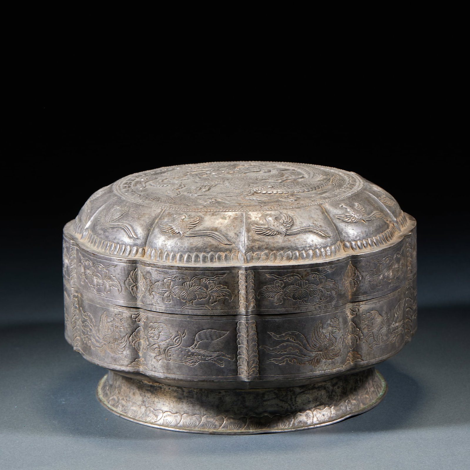 Pure Silver Dragon Pattern Cover Box - 2