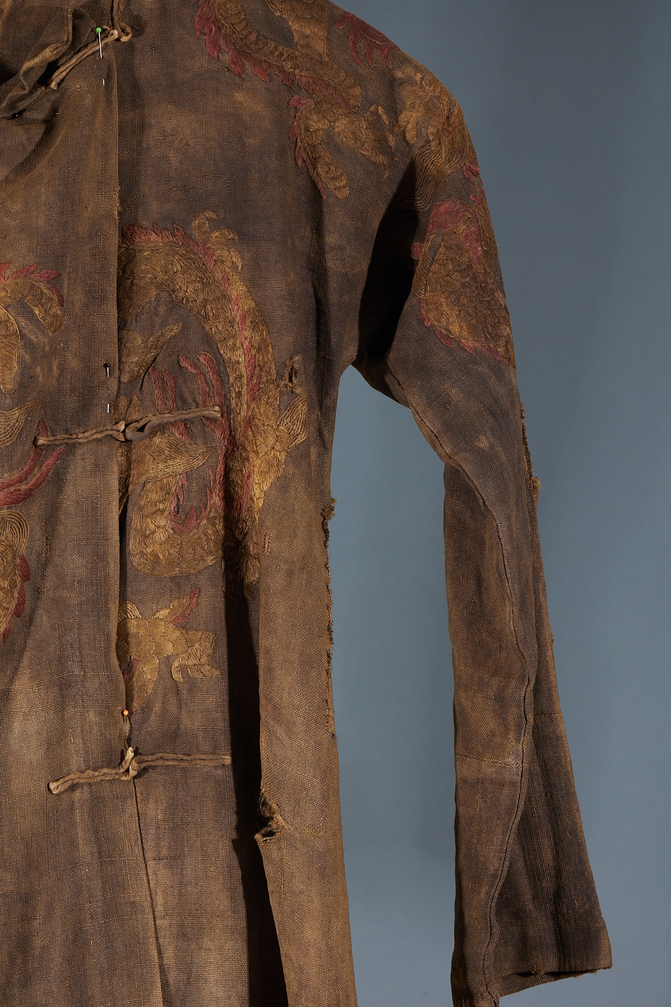 Embroidered Dragon Robe - 4