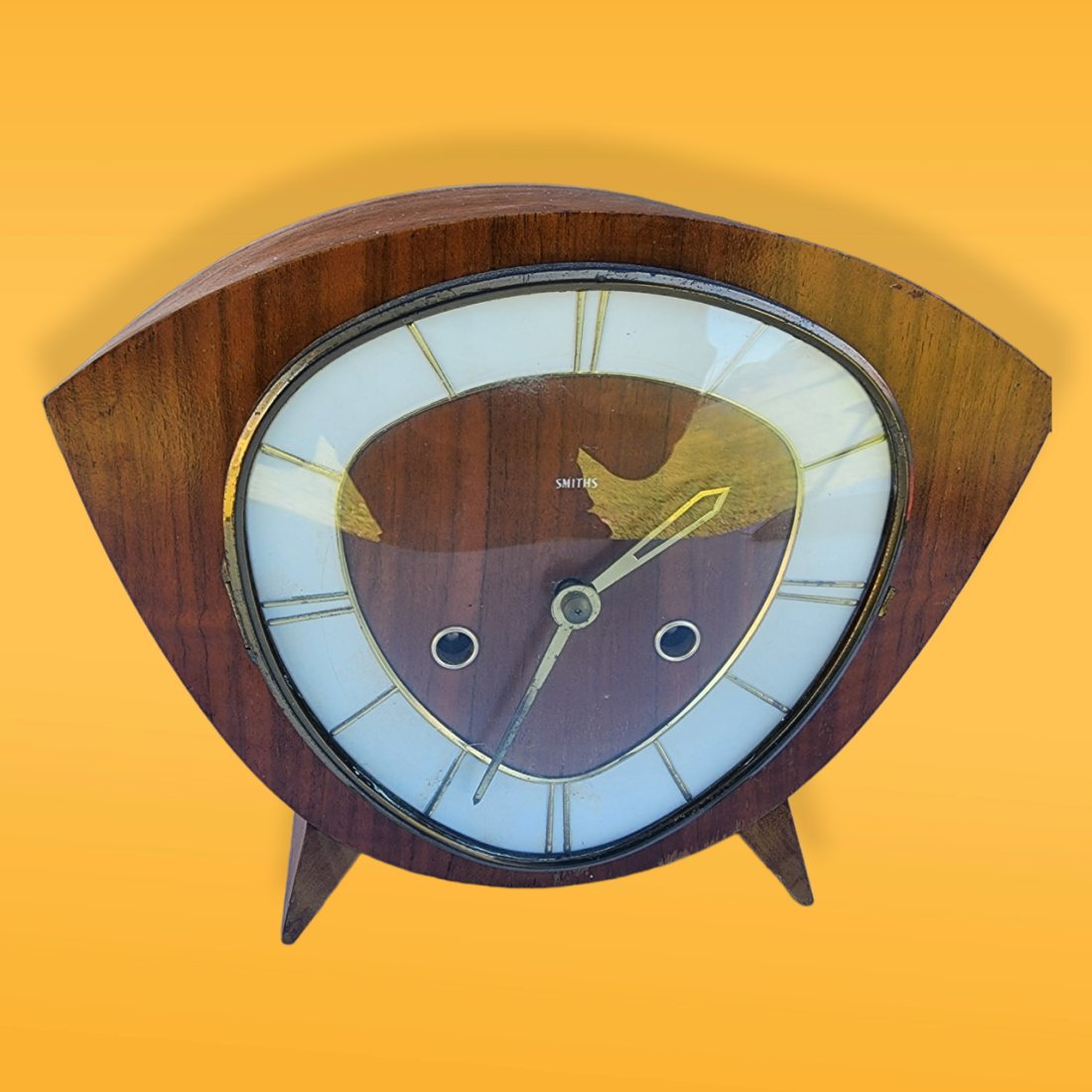 Smith's Vintage Art Deco desk-top/mantel footed clock with key (1 of 8)