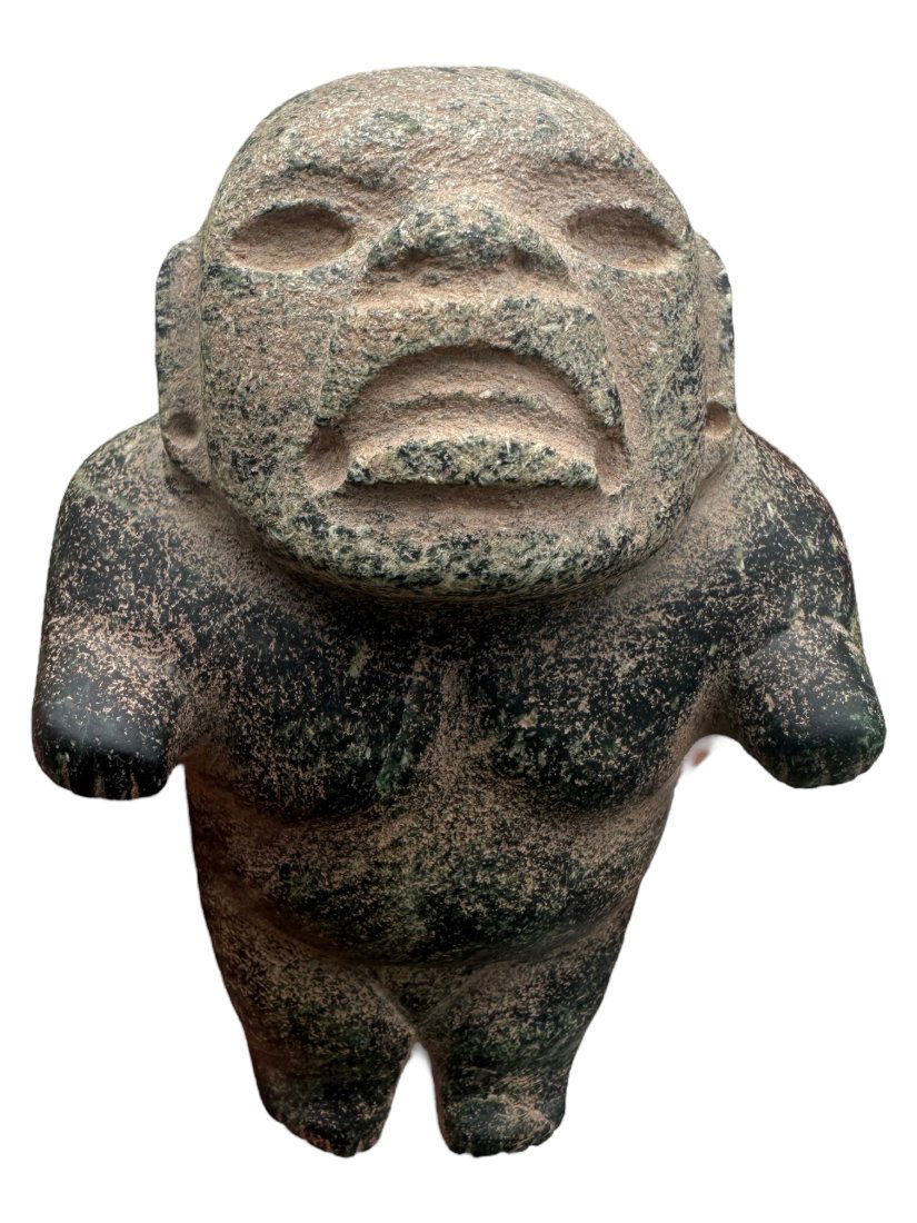 Pre-columbian Olmec serpentine figure: Pre-columbian Olmec serpentine figure, Mexico, 900-700 BC. Dwarf figure. 4-3/8" tall