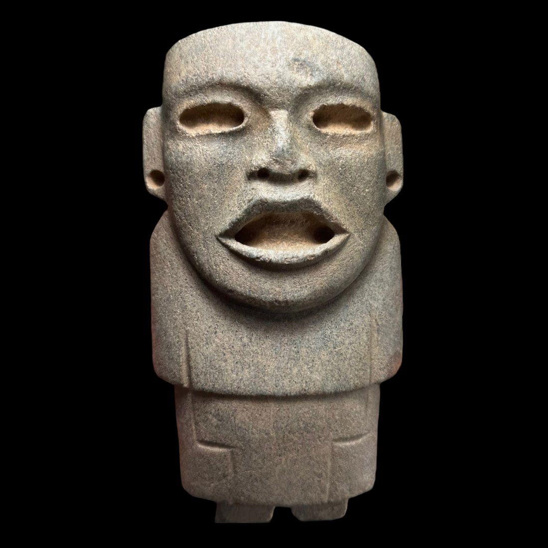 Pre-Columbian Teotihuacan green stone dignitary (1 of 4)