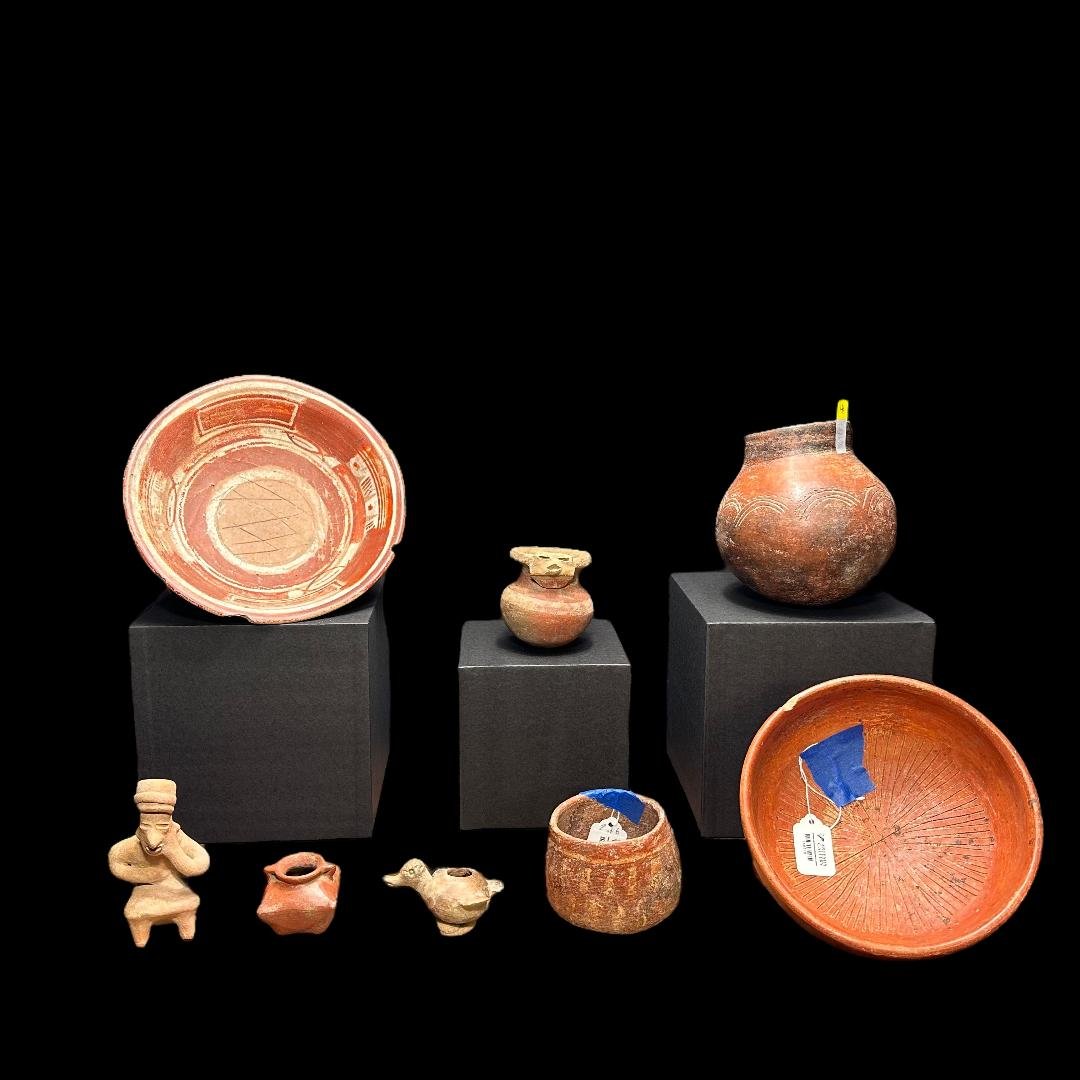 8 Pre-Columbian Olmec pottery vessels & figure (1 of 12)