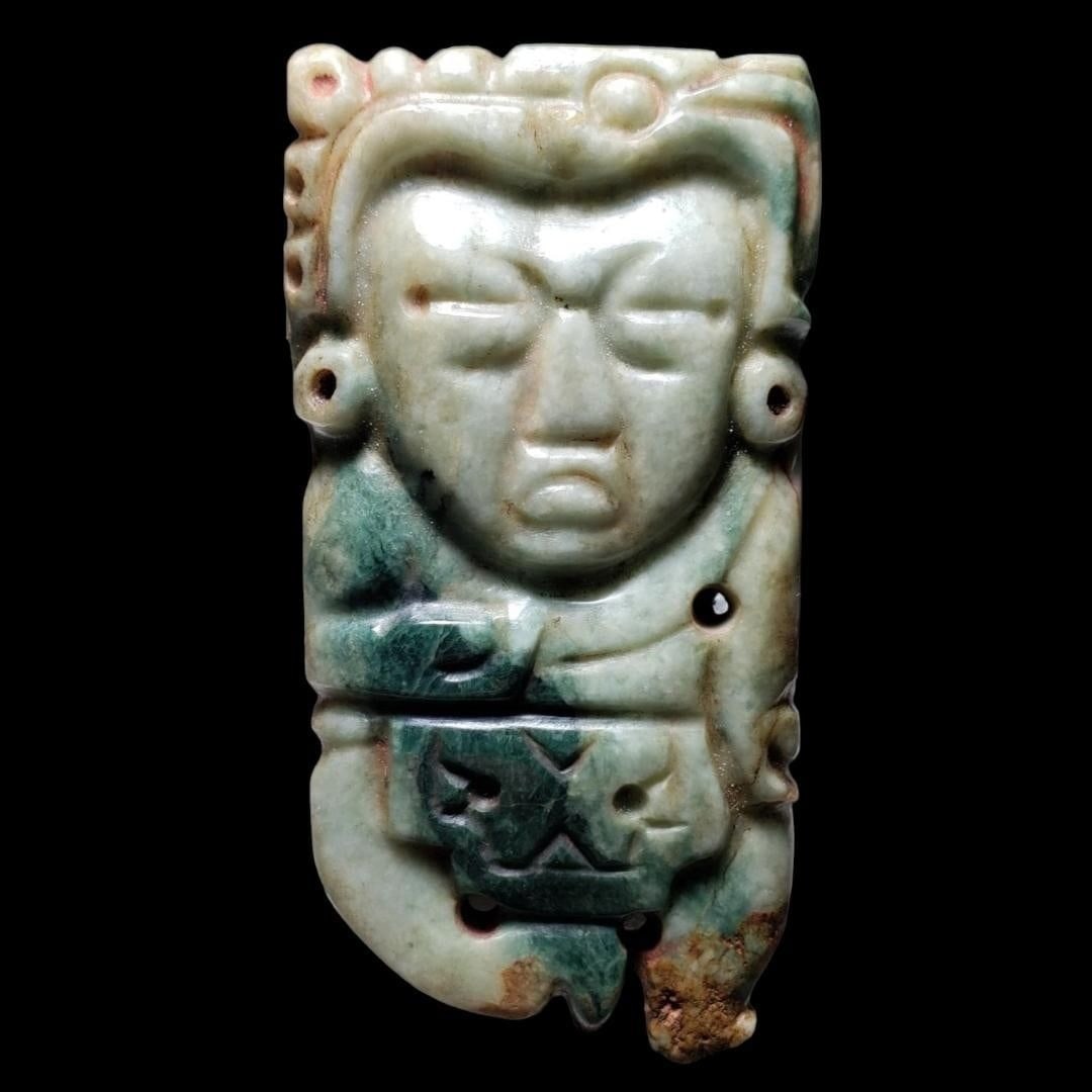 Pre-Columbian Maya jade figure pendant (1 of 6)